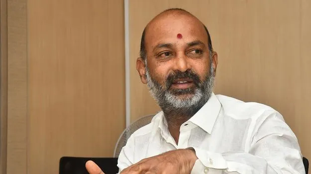 పాతబస్తీలోని బెంగాలీలతో కేంద్ర మంత్రి ఆత్మీయ సమావేశం