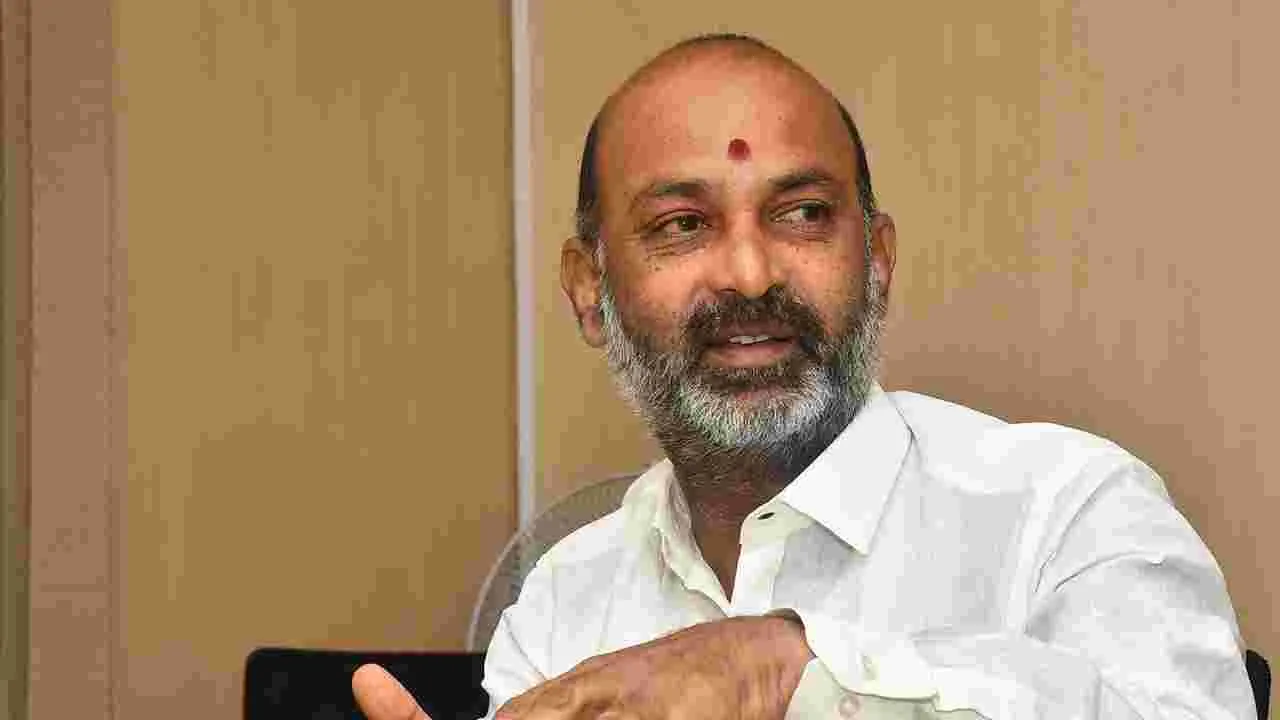 పాతబస్తీలోని బెంగాలీలతో కేంద్ర మంత్రి ఆత్మీయ సమావేశం