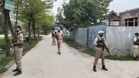 సోపోర్‌లోని 27 ప్రాంతాల్లో భద్రతా దళాలు ఆకస్మిక తనిఖీలు