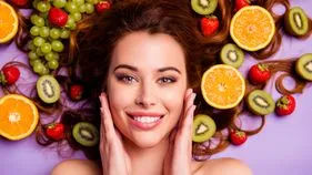 సహజంగా చర్మాన్ని రక్షించే ఆహారాలు ఇవే