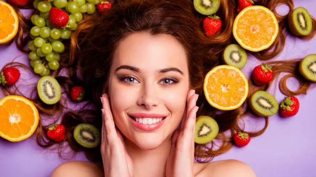 సహజంగా చర్మాన్ని రక్షించే ఆహారాలు ఇవే