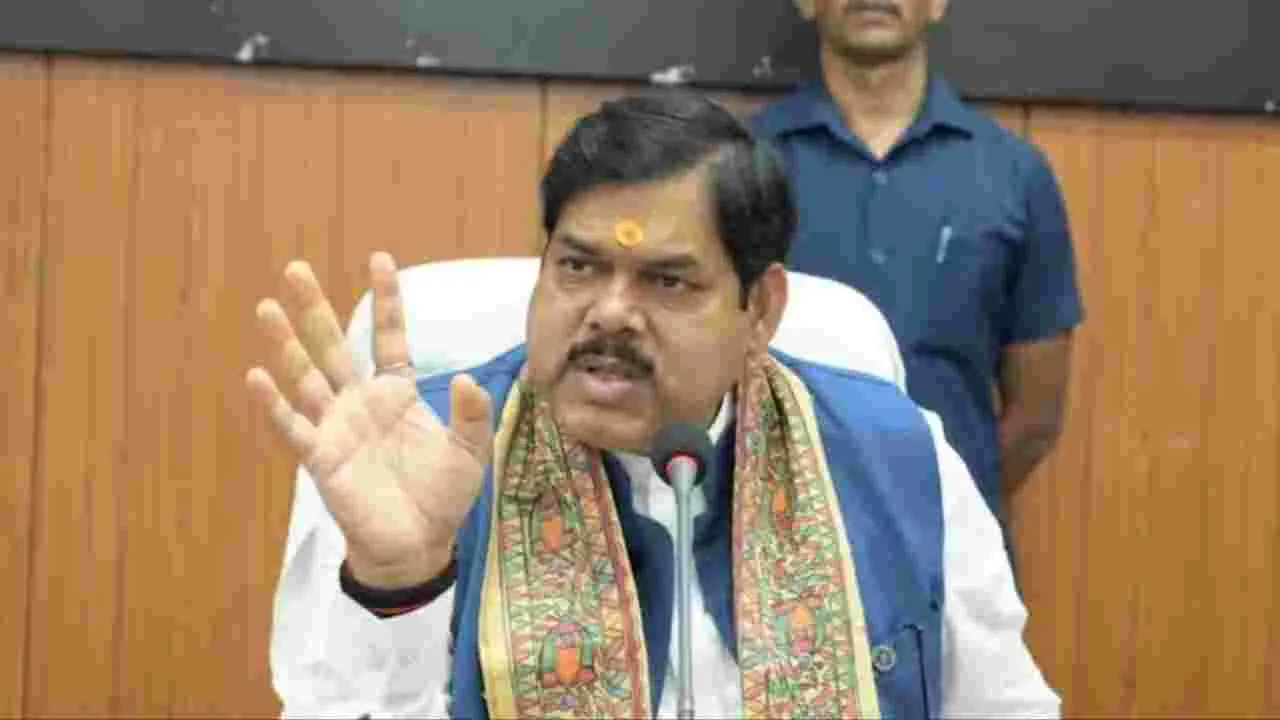 3,035 మంది ప్రభుత్వ టీచర్ల తొలగింపు!