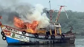 ఏపీలో మరో బోటు ప్రమాదం.. మత్స్యకారులకు తీవ్రగాయాలు..