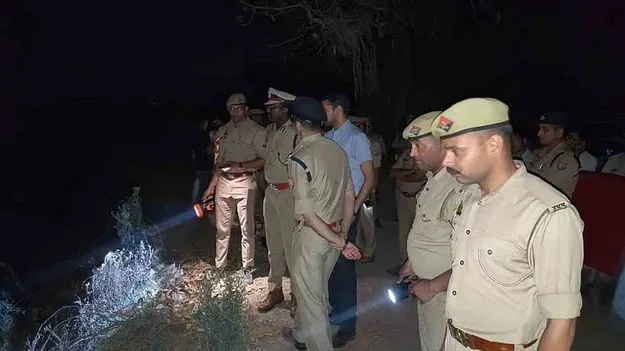 ఉత్తర్ ప్రదేశ్‌లో మరో బోటు ప్రమాదం.. ఆరుగురు గల్లంతు..