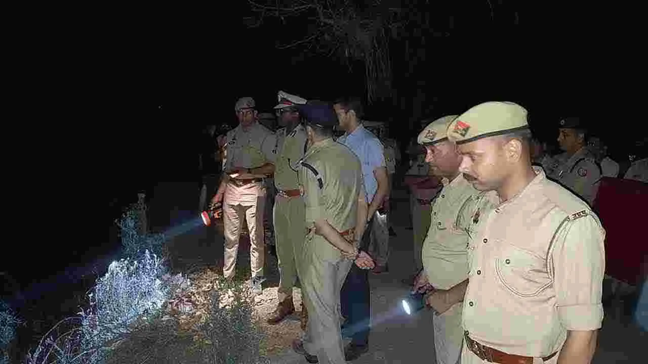 ఉత్తర్ ప్రదేశ్‌లో మరో బోటు ప్రమాదం.. ఆరుగురు గల్లంతు..