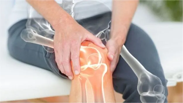 మీ చిన్న పొరపాట్లు ఎముకలను బలహీనపరుస్తాయి.. జాగ్రత్త!