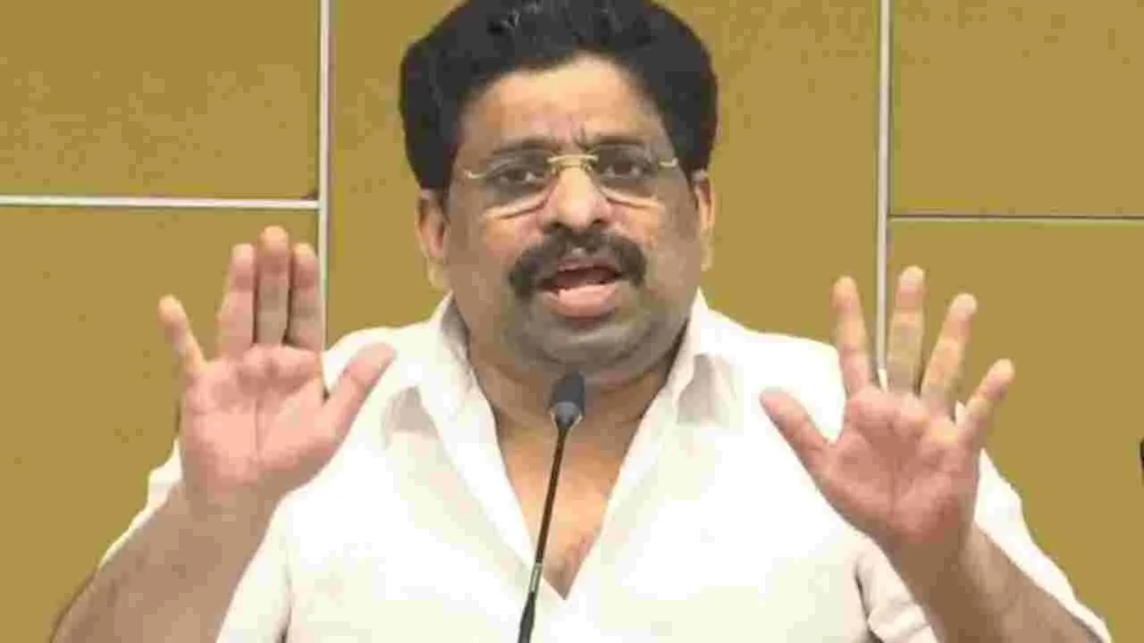 భారత రాజకీయాల్లో చంద్రబాబు సూపర్ స్టార్: బుద్దా వెంకన్న