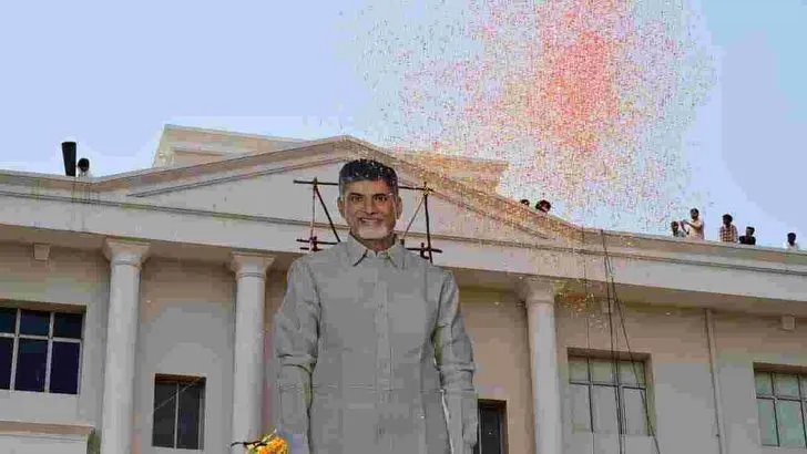ఎన్టీఆర్ భవన్‌లో ఘనంగా సీఎం చంద్రబాబు పుట్టిన రోజు వేడుకలు