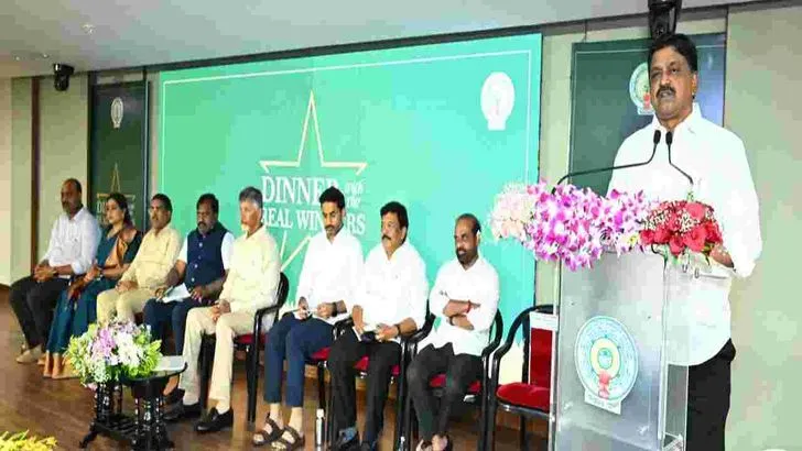 అమరావతిలో డిన్నర్ విత్ ది రియల్ విన్నర్ విందు 