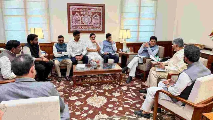 ఢిల్లీలో ప్రధాని మోదీ, కేంద్రమంత్రులతో సీఎం చంద్రబాబు భేటీ