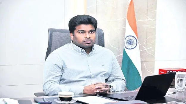 నాలుగు కేంద్రాల్లో యోగా వేడుకలు