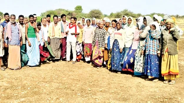 ఉపాధి కూలీల సమస్యలు పరిష్కరించాలి