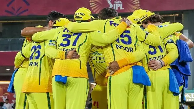 సీఎస్కే కోచ్‌గా ఆ స్టార్ ప్లేయర్లు వద్దు: క్రిష్ శ్రీకాంత్