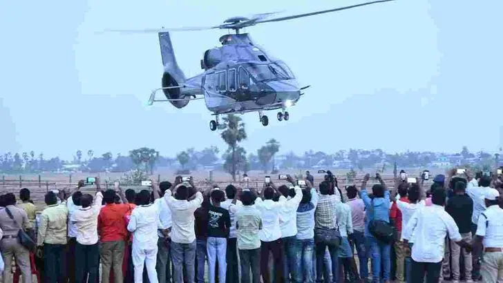  నేతన్న సేవలో.. సీఎం చంద్రబాబు నాయుడు