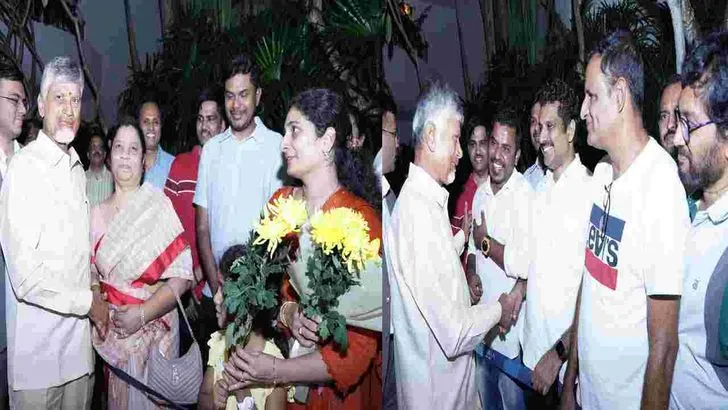 సింగపూర్‌లో సీఎం చంద్రబాబుకు ఘన స్వాగతం..