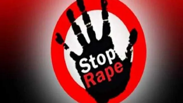దారుణం.. బాలికకు మాయమాటలు చెప్పి అత్యాచారం.. ఇద్దరిపై పోక్సో కేసు..