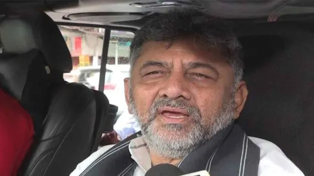 అస్సాంలో హోటల్ పాలిటిక్స్ సంకేతాలు.. రంగంలోకి కాంగ్రెస్ పార్టీ ట్రబుల్ మేకర్ డీకే