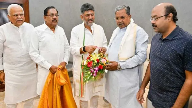 కర్ణాటకలో సీఎం డీకేతో పాటు కొలువుదీరనున్న 14 మంది మంత్రుల నూతన కేబినెట్!