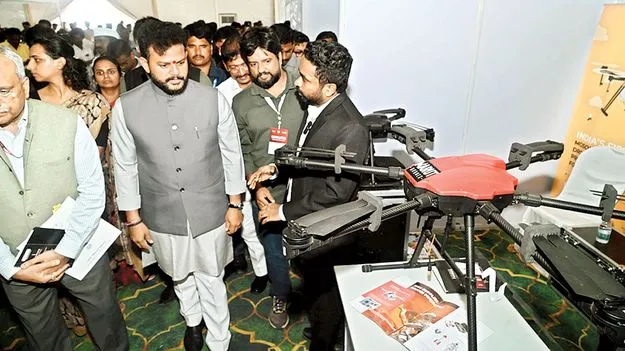 దేశంలోనే అగ్రగామిగా నిలుపుతాం 