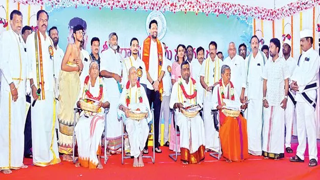 కొత్త సంవత్సరం శుభాలను తీసుకురావాలి