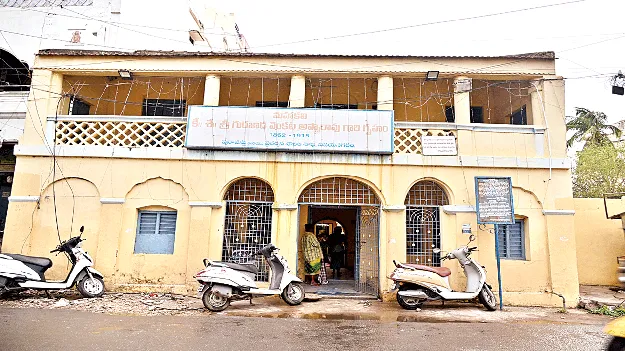 New charm for the Gurajada house గురజాడ గృహానికి   నూతన శోభ