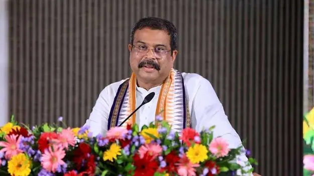 ప్రధాని మోదీని సంప్రదించిన తర్వాతే.. రాజీనామా చేశా: ధర్మేంద్ర ప్రధాన్