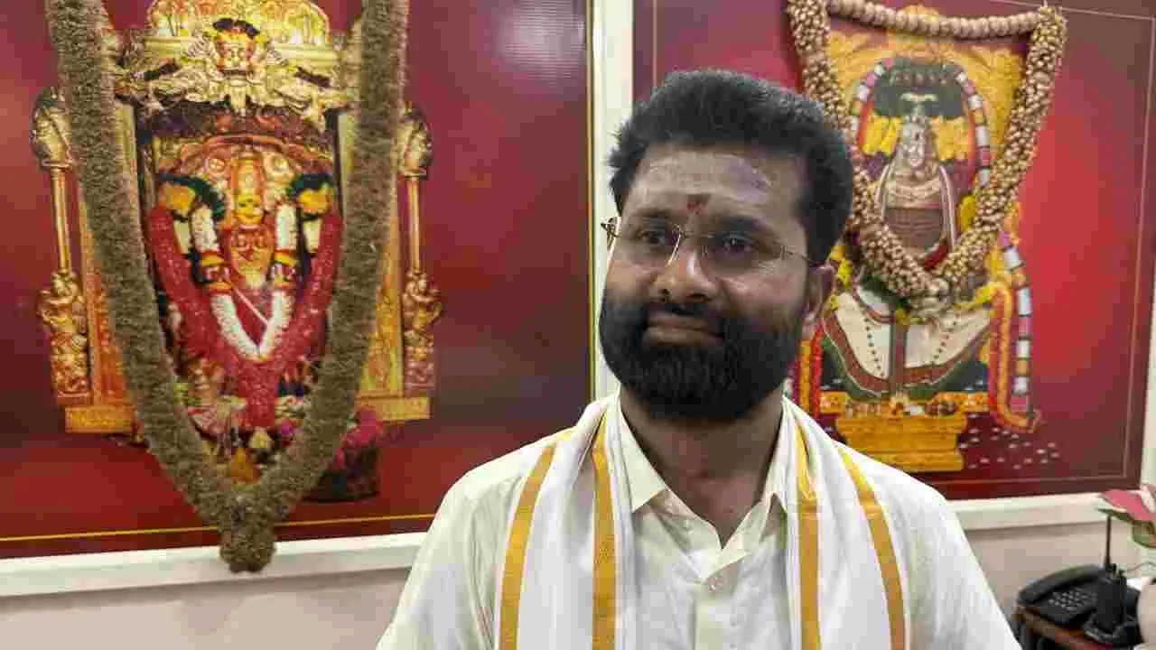 దుర్గమ్మ భక్తులకు మెరుగైన డిజిటల్ సేవలు: ఈవో శీనా నాయక్