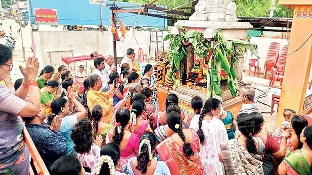 భక్తిశ్రద్ధలతో తొలి ఏకాదశి పూజలు 