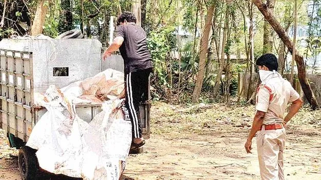  30 కిలోల  అడవి జంతువుల మాంసం పట్టివేత.. ఫారెస్ట్ అధికారుల చర్యలు