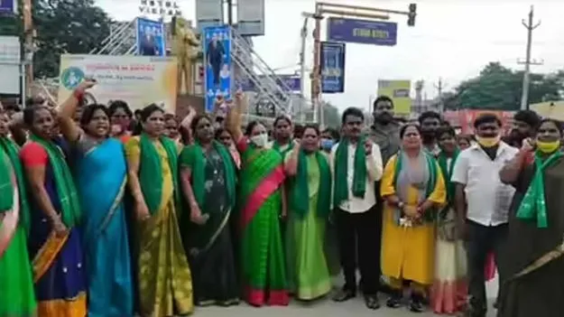 విశ్వ నగరంగా అమరావతిని రాష్ట్రానికి అందించే వరకూ పోరాటం: రాజధాని రైతులు