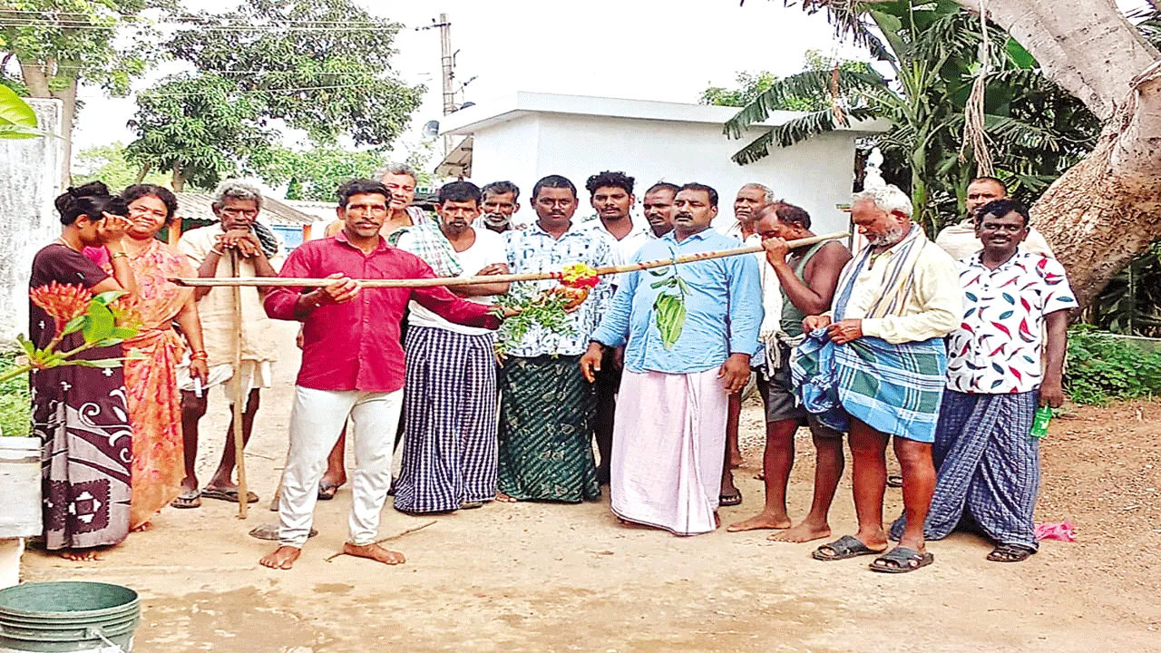వరుణుడి కోసం కప్పకు పూజలు