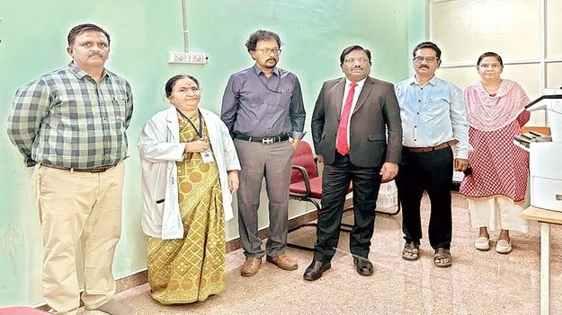 ఎంబీబీఎస్‌ పరీక్షలను తనిఖీ చేసిన వీసీ 