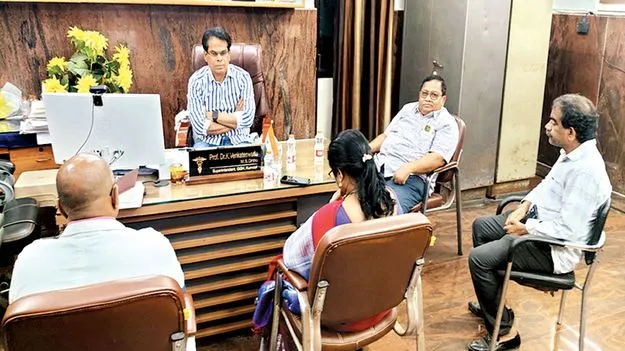 జూనియర్‌ డాక్టర్ల సమ్మె నోటీసు 