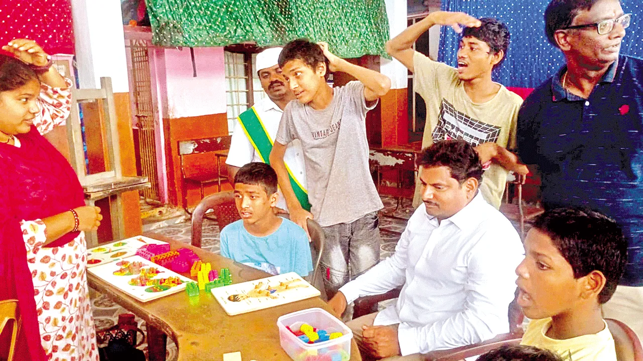 దివ్యాంగ చిన్నారుల ప్రతిభను ప్రోత్సహించాలి