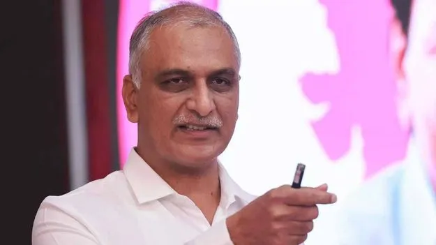 రైతులకు నీళ్లు ఇచ్చేదాకా..  వదిలిపెట్టం: హరీశ్ రావు 