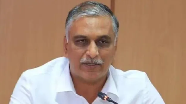 రాహుల్ పుట్టిన రోజున రైతు డిక్లరేషన్ బొందపెట్టిన రేవంత్ సర్కార్: హరీశ్ రావు