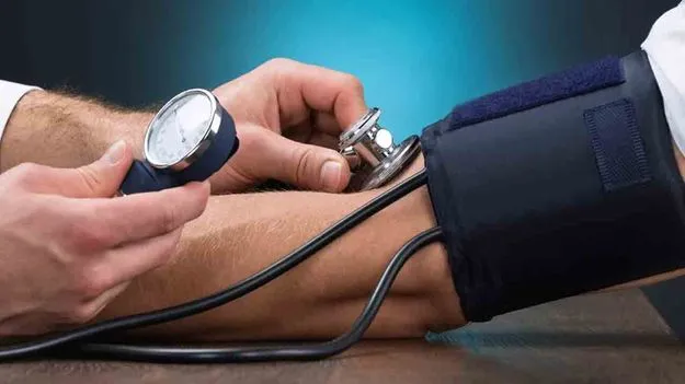 మందులు లేకుండా అధిక రక్తపోటును నియంత్రించుకోవాలంటే.. ఇవిగో సింపుల్ చిట్కాలు.. 