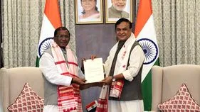 ముఖ్యమంత్రి పదవికి హిమంత బిశ్వ శర్మ రాజీనామా..