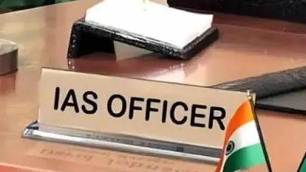 సమయానికి రారు.. సమాచారం ఇవ్వరు!