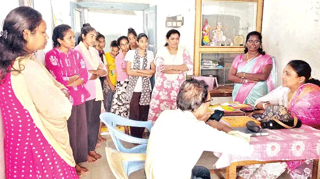 వసతిగృహంలో సమస్యలు రాకుండా చూస్తా..