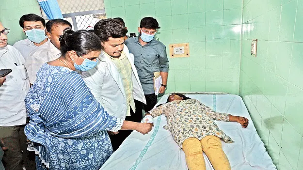  కర్నూలు జీజీహెచ్‌లో క్షతగాత్రులకు చికిత్స