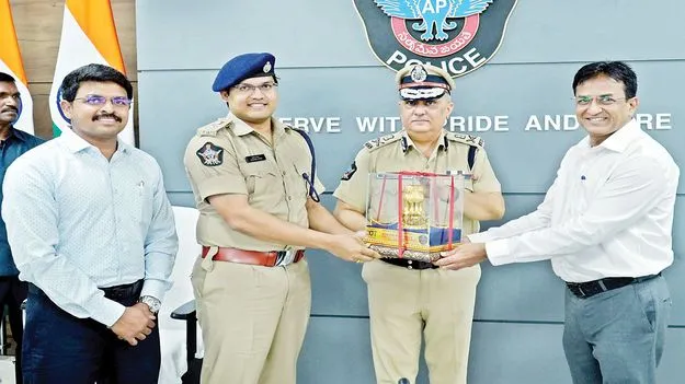 రాష్ట్ర స్థాయిలో జిల్లాకు బెస్ట్‌ రికవరీ అవార్డు  