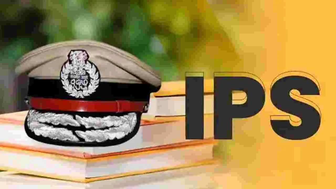 తెలంగాణలో ఐపీఎస్ అధికారుల బదిలీలు