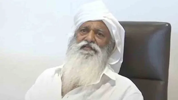 పెద్దారెడ్డిపై పోలీసులు కేసు నమోదు.. దీక్ష విరమించిన జేసీ ప్రభాకర్ రెడ్డి