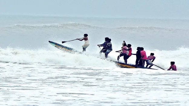 if face a deep problem in ocean సుడి‘గండాలు’ ఎదురైనా..