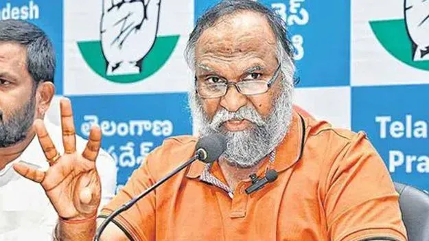 సోనియా, రాహుల్‌ను విమర్శించే స్థాయి కేటీఆర్‌కి ఉందా?: జగ్గారెడ్డి