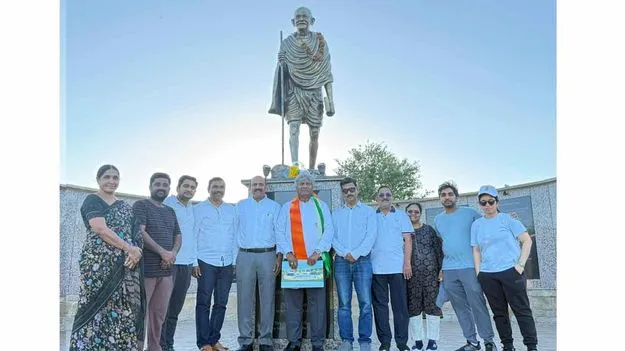 మన ఐక్యతకు నిదర్శనం గాంధీ మెమోరియల్: జయరాం కోమటి