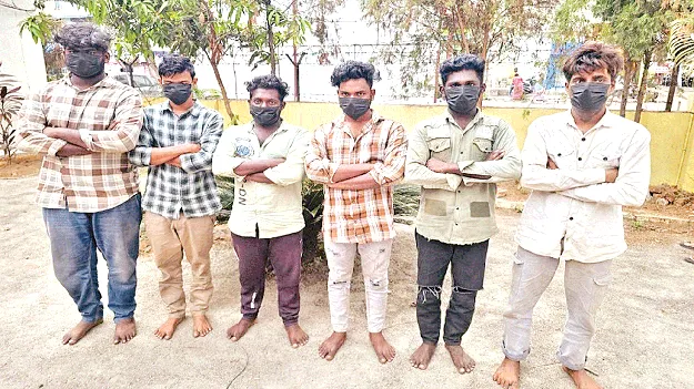 ‘వృద్ధ దంపతులపై దాడి సుపారీ గ్యాంగ్‌ పనే’