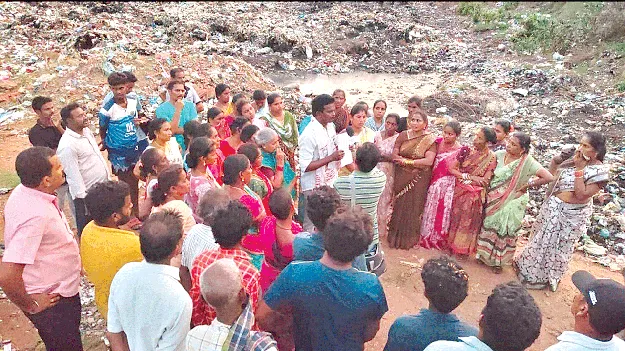  రోడ్డు ప్రమాదాల్లో నలుగురికి గాయాలు