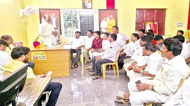 అభివృద్ధిని ప్రజల్లోకి తీసుకెళ్లే బాధ్యత కార్యకర్తలదే